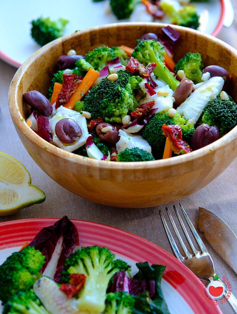 INSALATA INVERNALE BROCCOLI E MERLUZZO